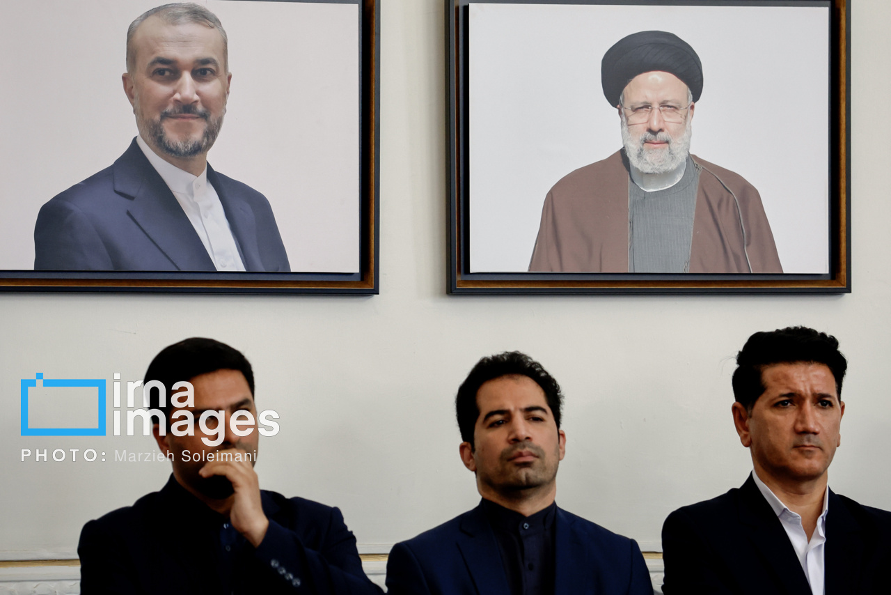 رونمایی از سردیس شهید امیرعبداللهیان در وزارت خارجه