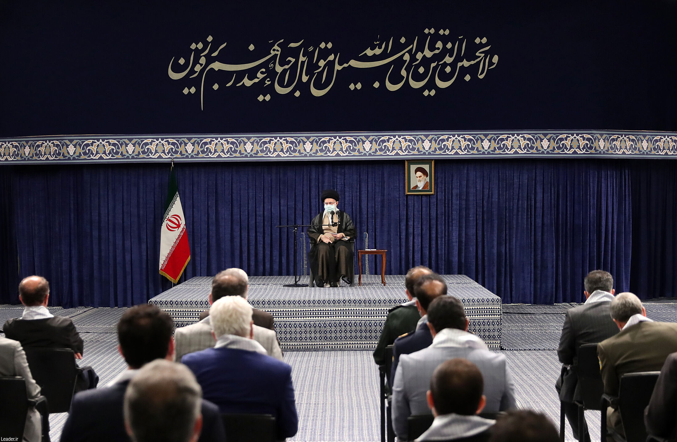 دیدار دست‌اندرکاران دومین کنگره شهدای ورزشکار با رهبرانقلاب