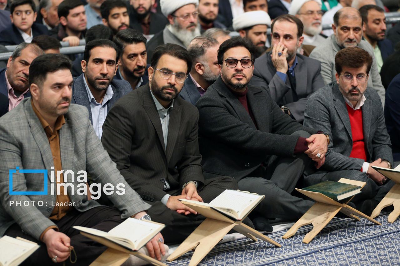 رهبر انقلاب در محفل قرآنی