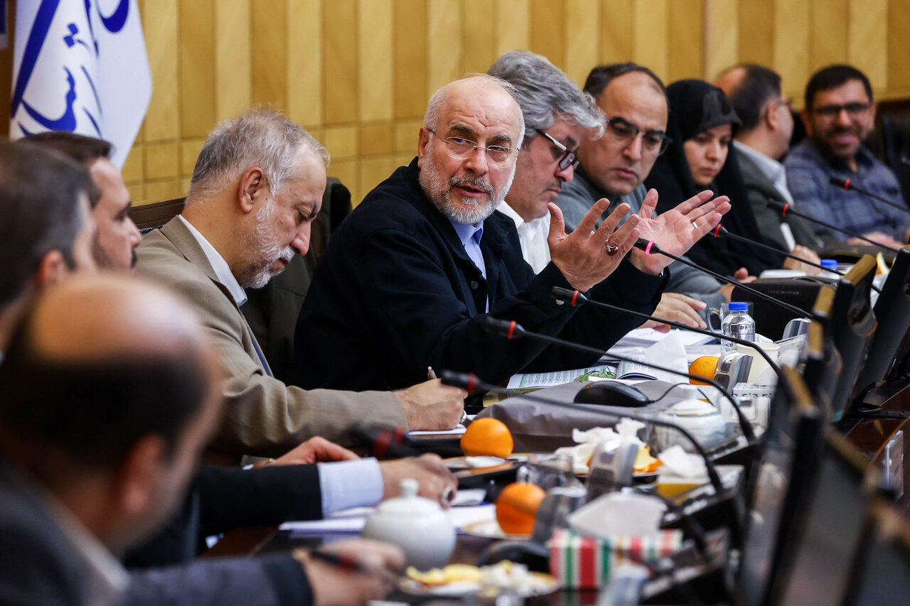 نشست اعضای کمیسیون تلفیق با رئیس مجلس