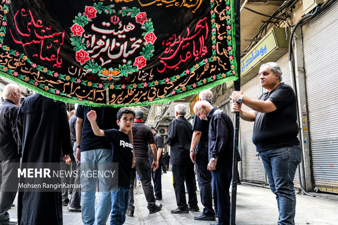 مراسم عزاداری روز شهادت امام حسن عسکری (ع) در بازار تهران