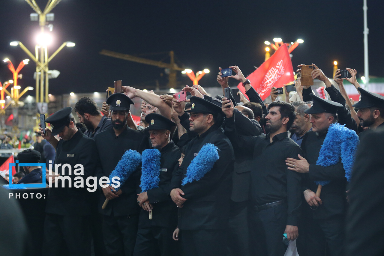 مراسم بزرگداشت رهبر شهید انقلاب
