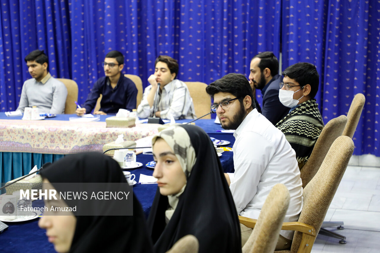 دیدار نوجوانان با رییس جمهور