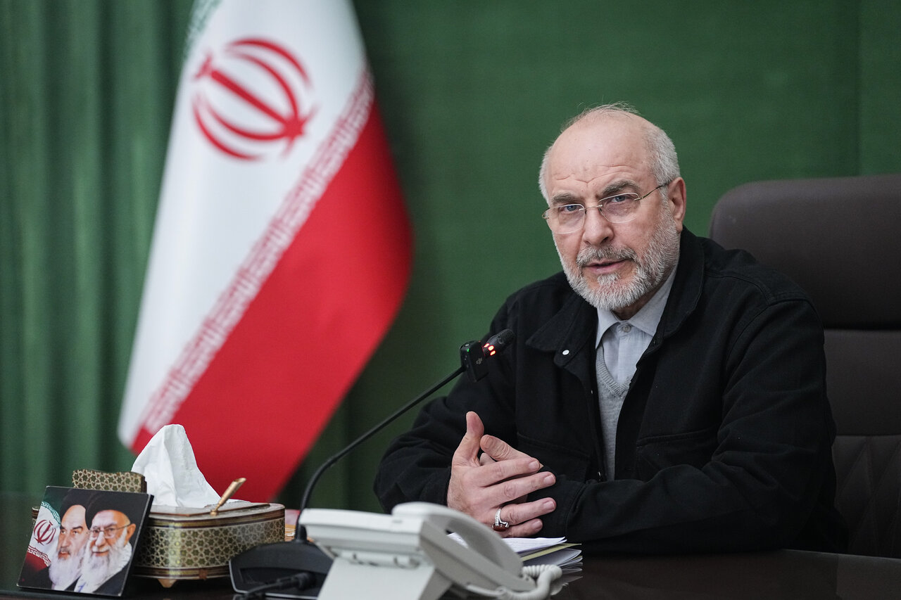 دیدار اعضای شورای هماهنگی یوم الله دهه فجر با قالیباف