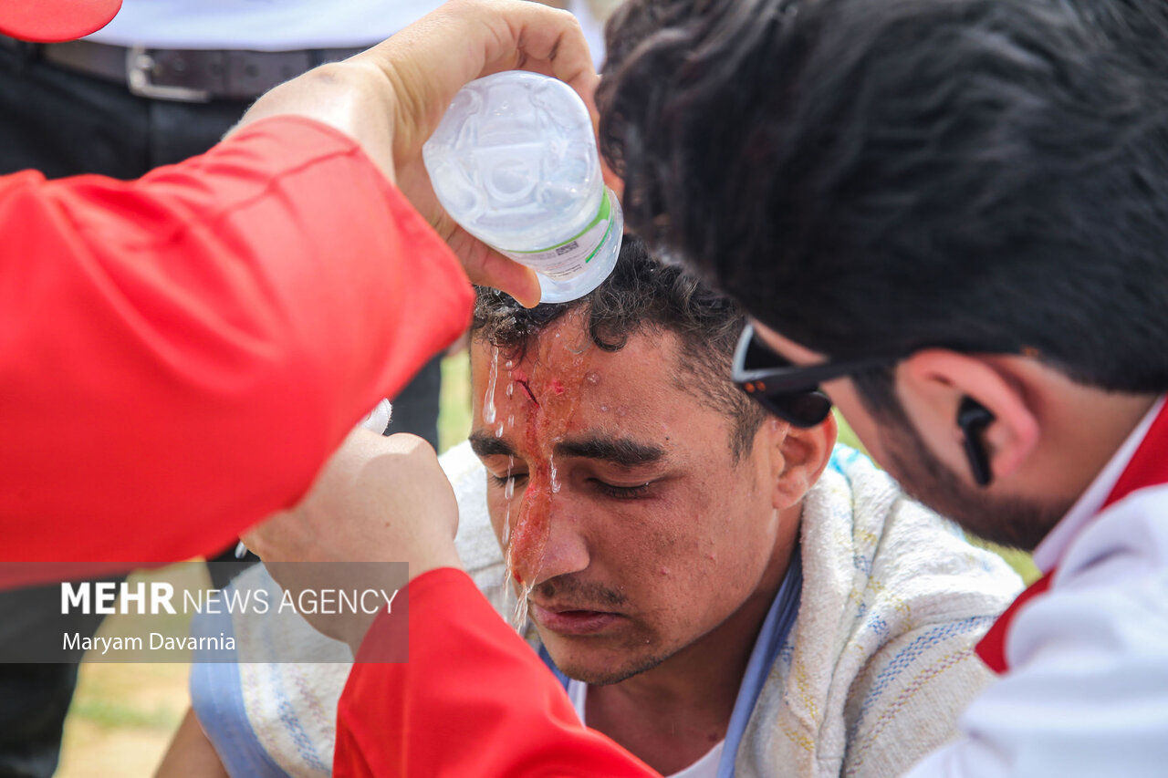 مسابقات کشتی با چوخه اسفراین