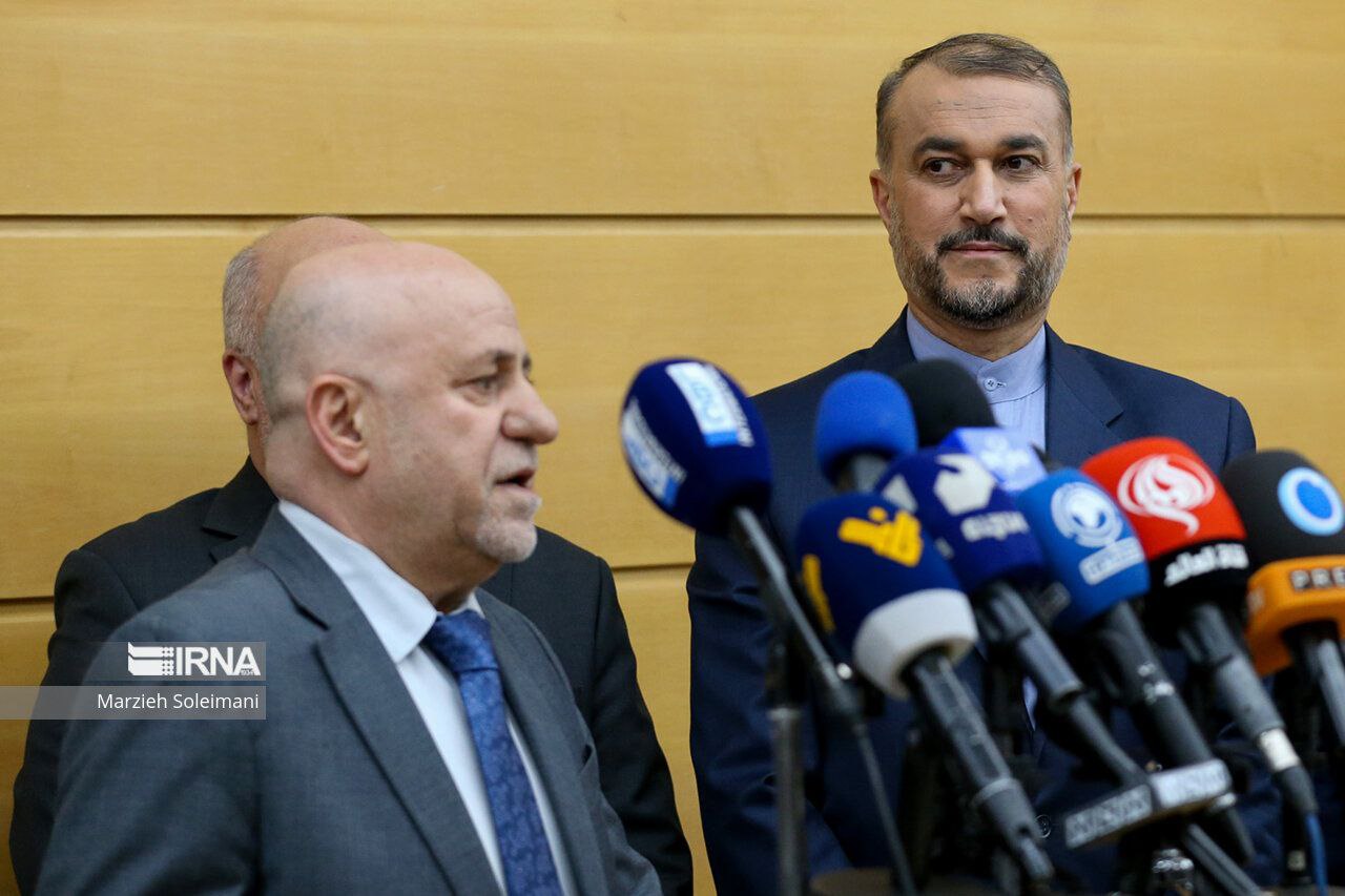 سفر وزیر امور خارجه به بیروت