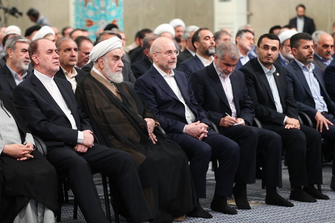 دیدار رهبر انقلاب با نمایندگان مجلس