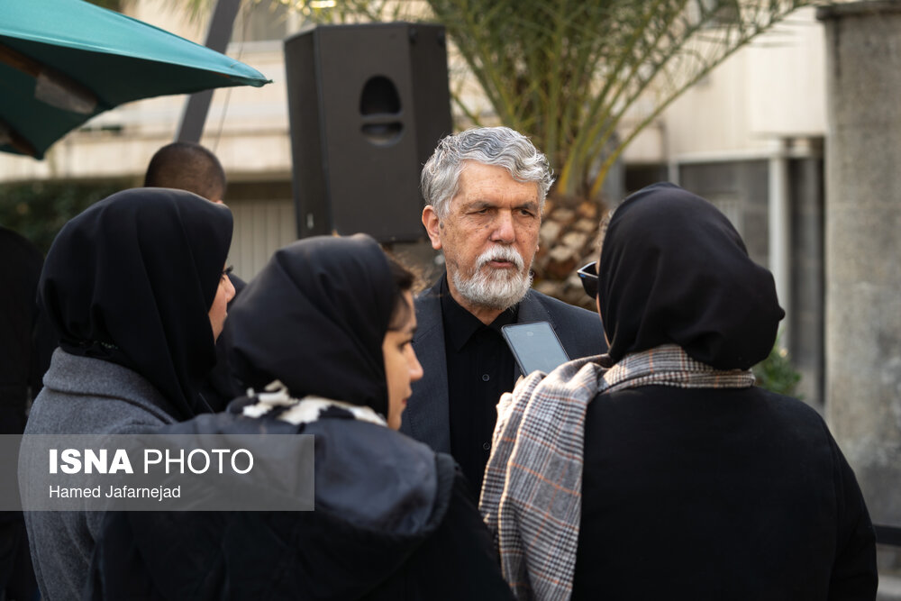 حاشیه جلسه هیات دولت - ۱۴ آذر