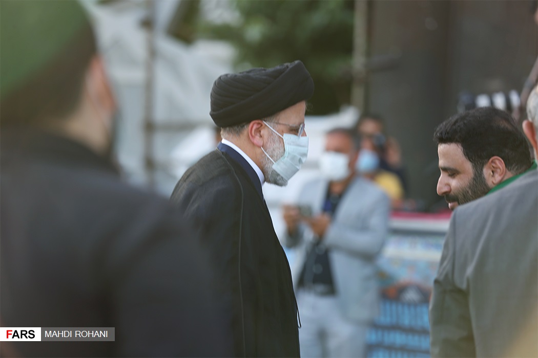 برگزاری مراسم شهادت امام صادق در میدان امام حسین