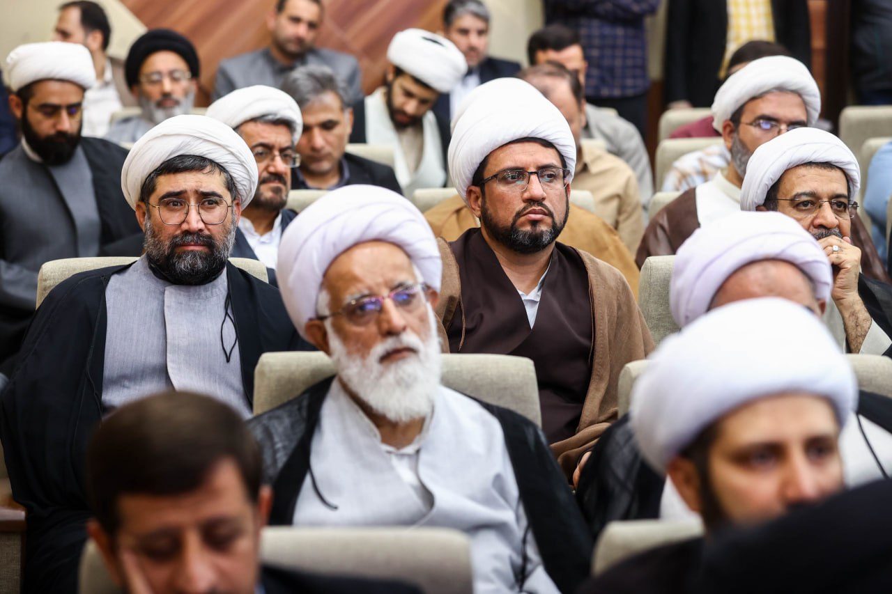  آیین تجلیل از اساتید و مدیران پژوهشی با حضور قالیباف