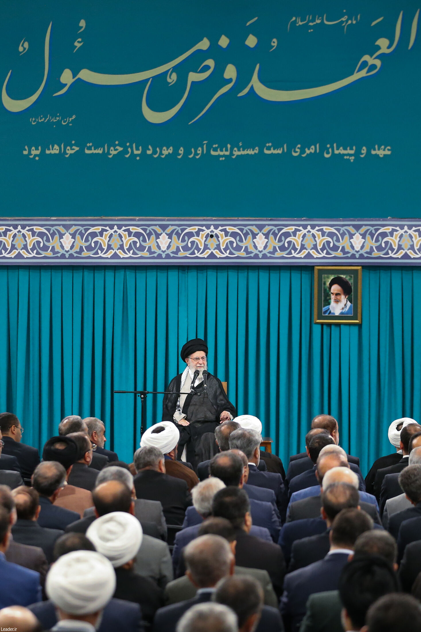 دیدار رهبر انقلاب با نمایندگان مجلس