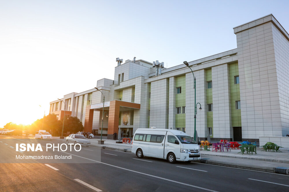 افتتاح بیمارستان فوق‌ تخصصی کودکان حکیم با حضور رئیس جمهور