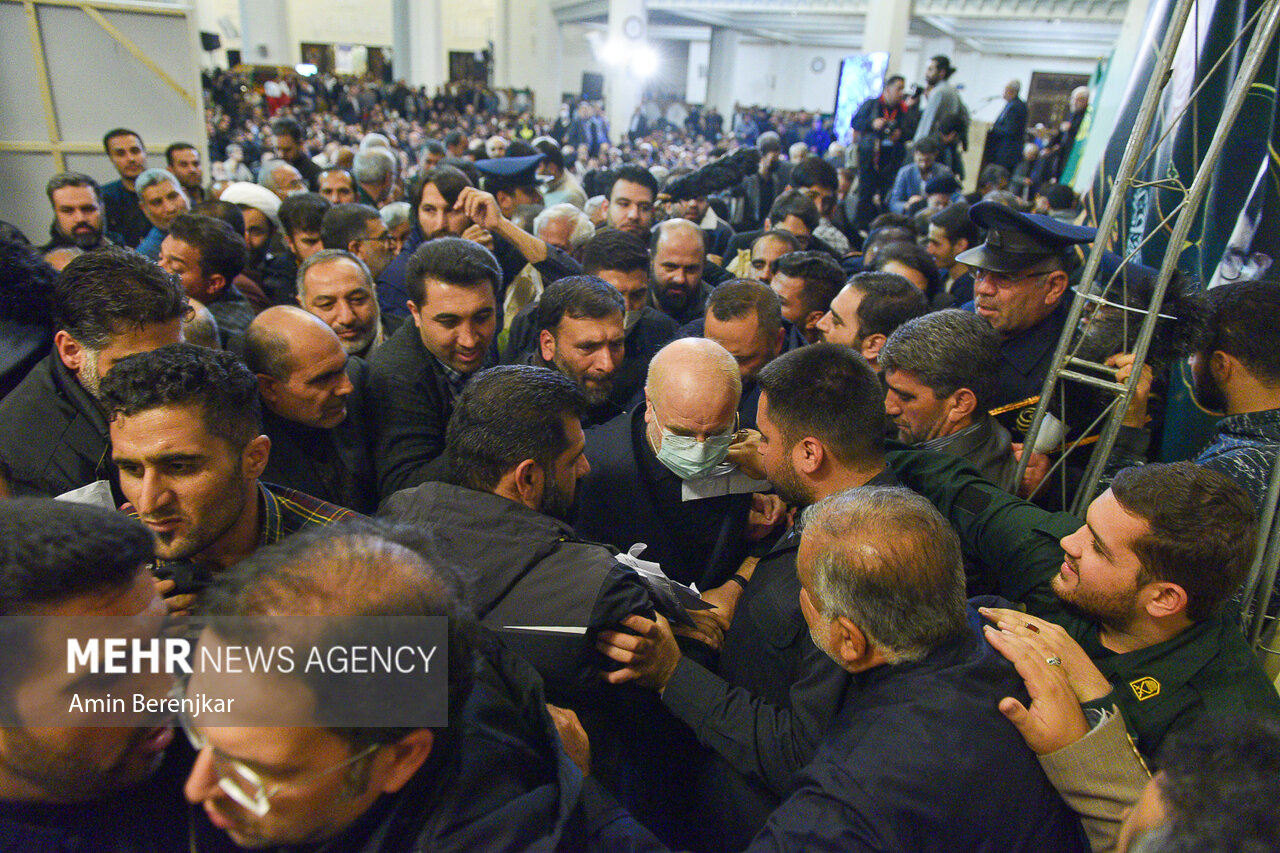 مراسم چهلمین روز شهدای شاهچراغ(ع) با حضور رئیس مجلس