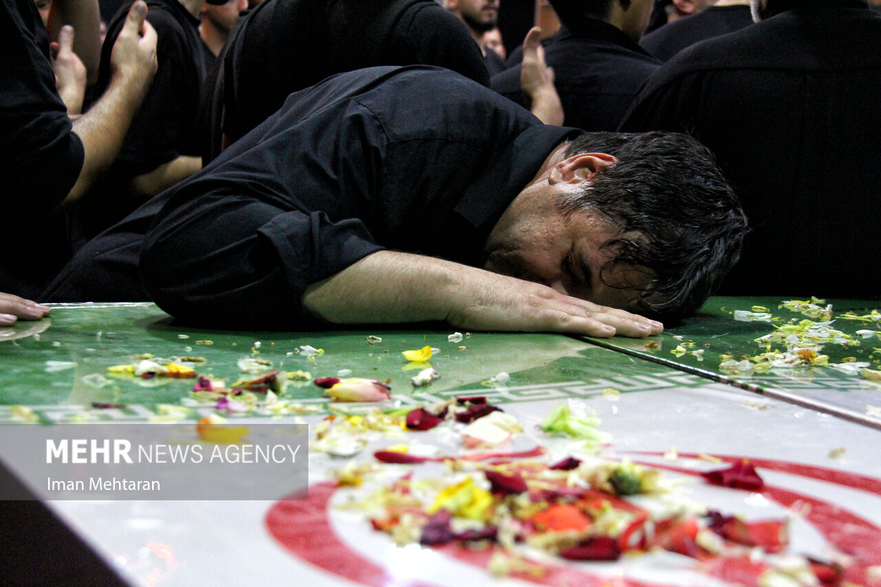 تشییع پیکر ۳۰۰ شهید گمنام دفاع مقدس در کشور