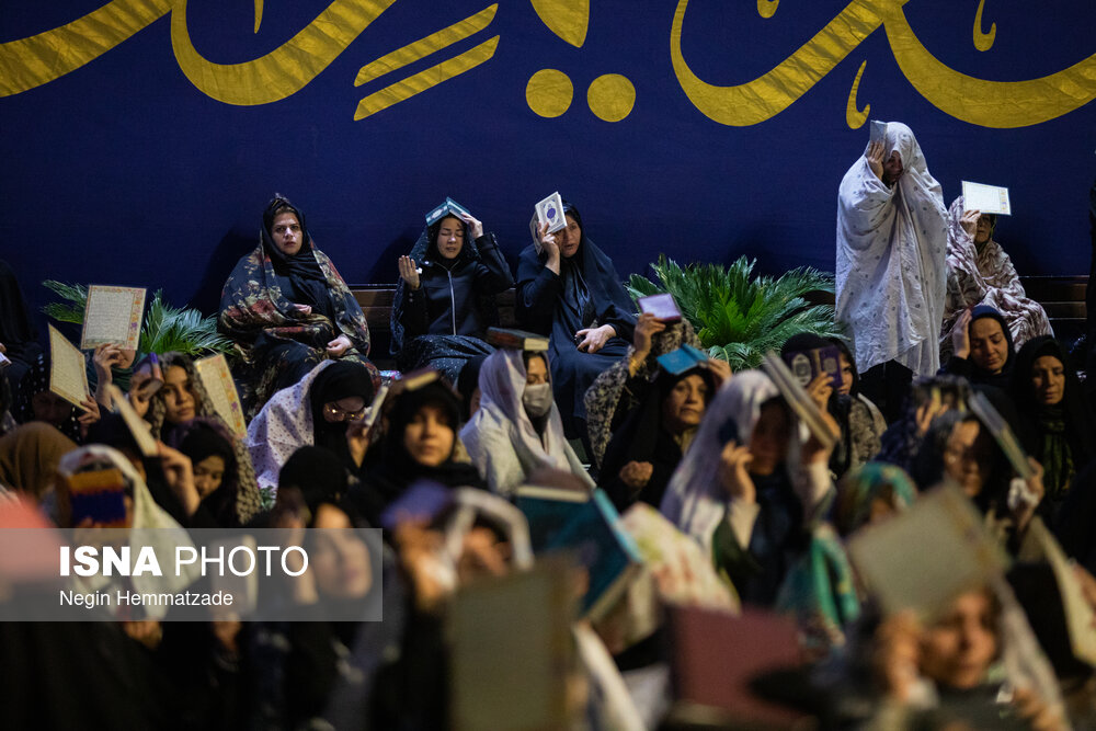 شب نوزدهم ماه مبارک رمضان در امامزاده صالح(ع)