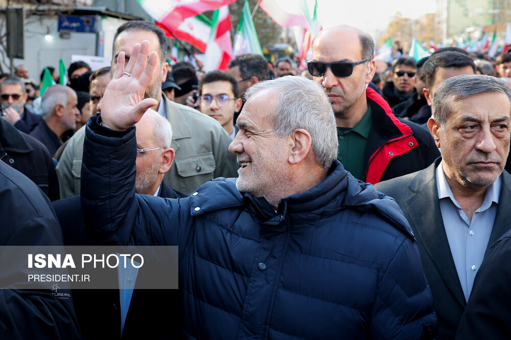 تجمع انقلابی مردم تهران