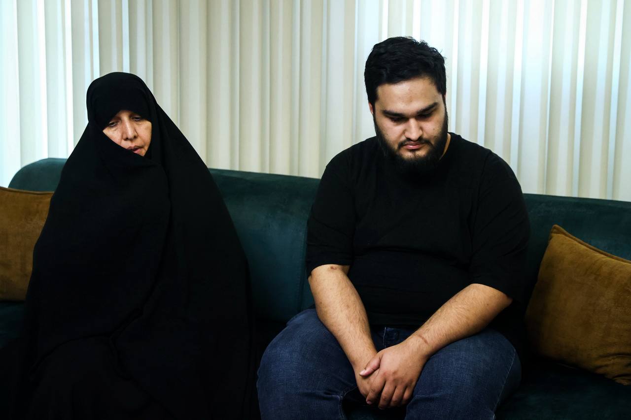 حضور قالیباف در منزل سرلشکر شهید حاجی‌زاده