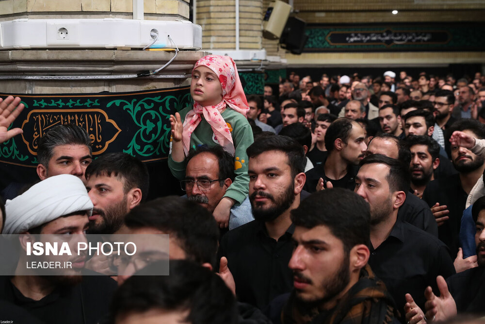 سومین شب مراسم عزاداری در حسینیه امام خمینی(ره)