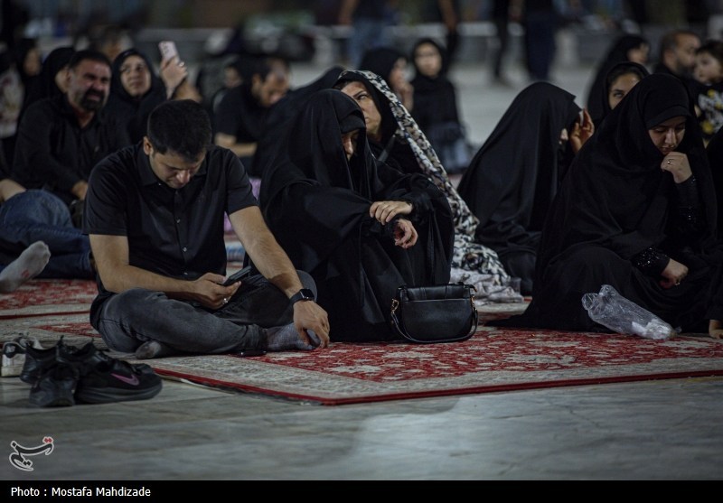 مراسم احیای شب عاشورا در مسجد جمکران