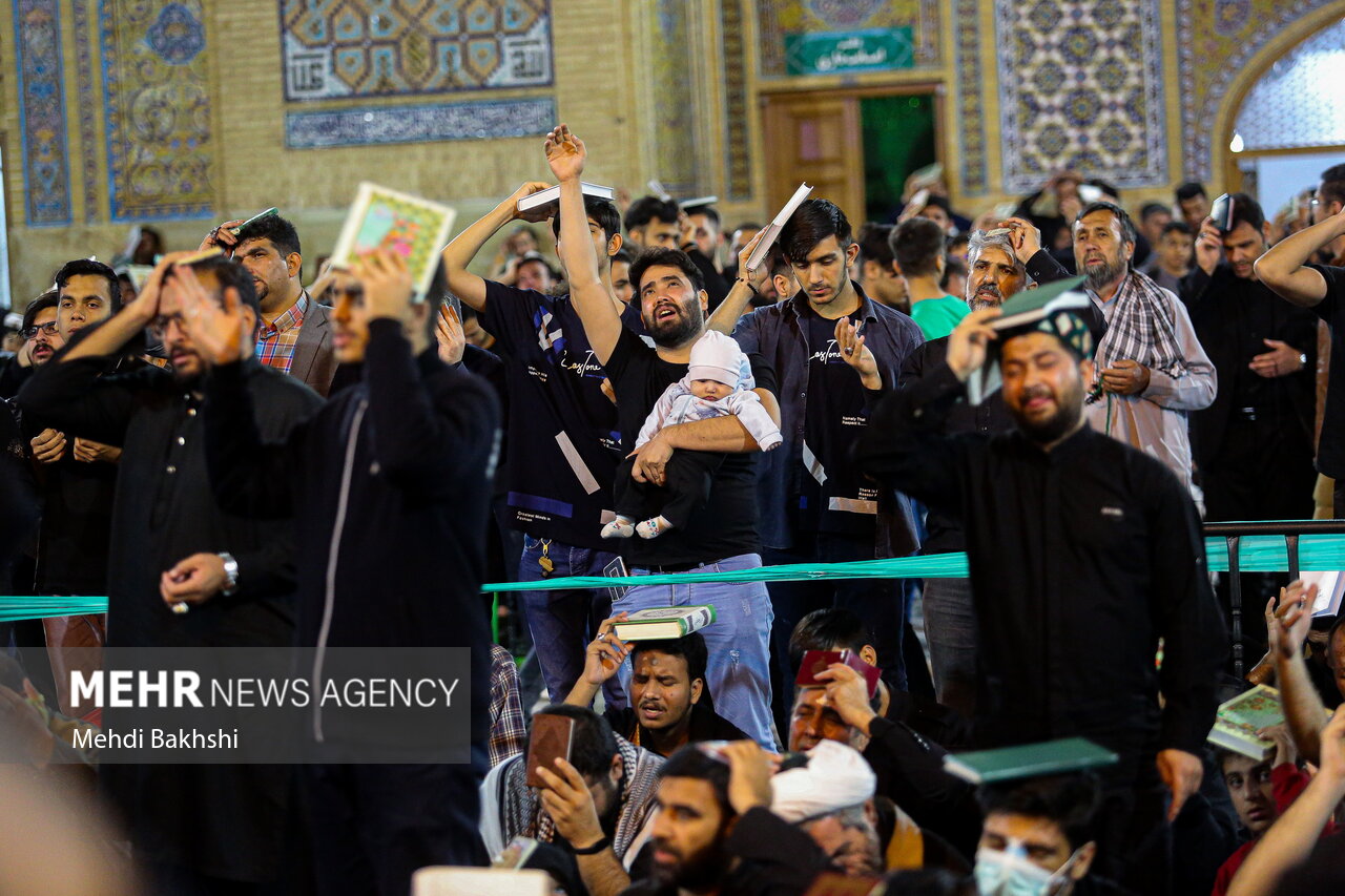 مراسم احیای شب قدر در حرم حضرت معصومه(س)