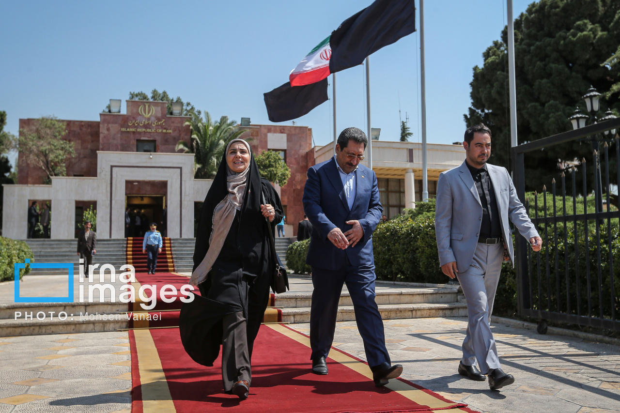 تصاویر بدرقه رئیس‌جمهور در سفر به پاکستان