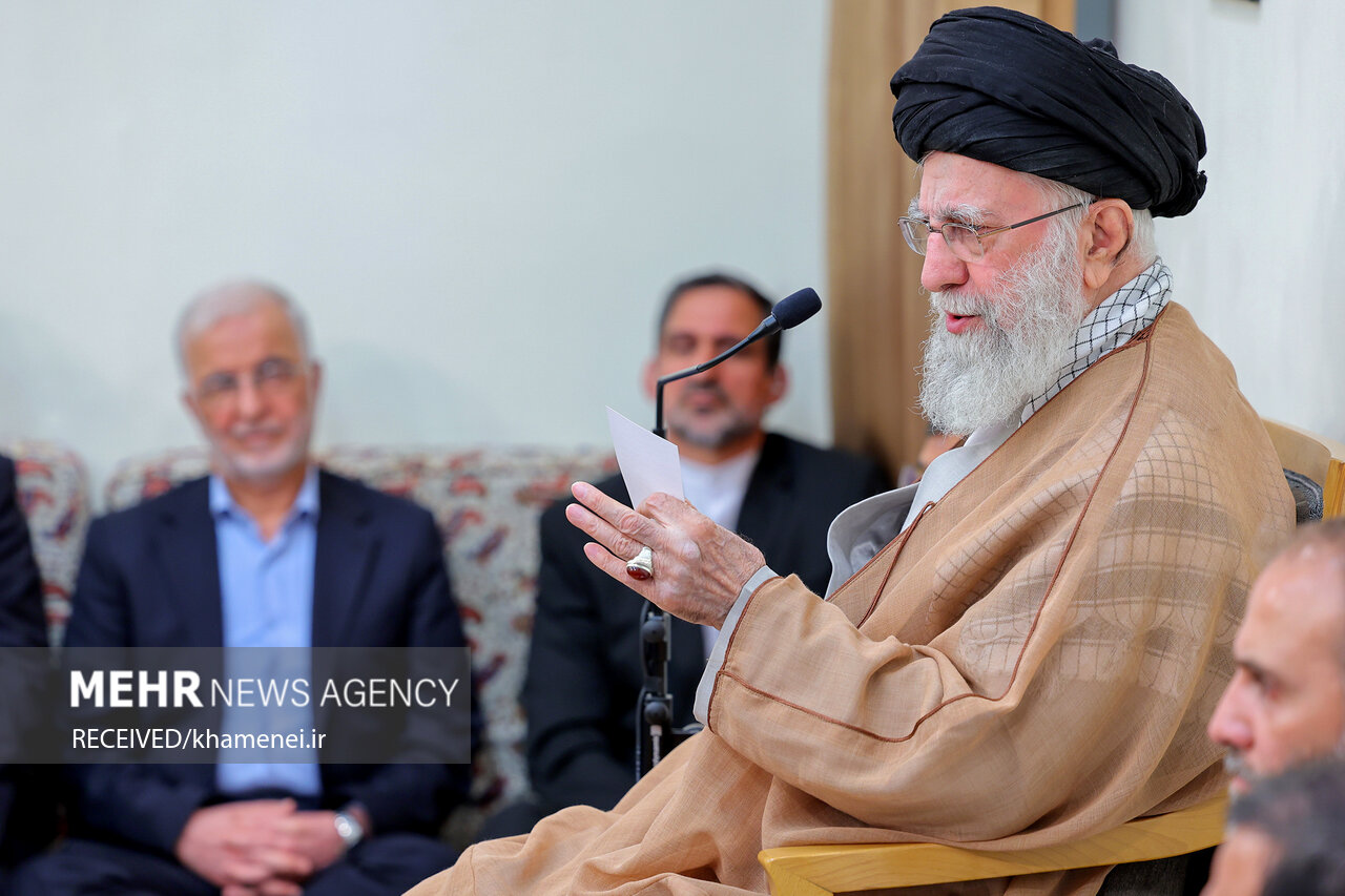 دیدار وزیر کشور و استانداران با رهبر انقلاب