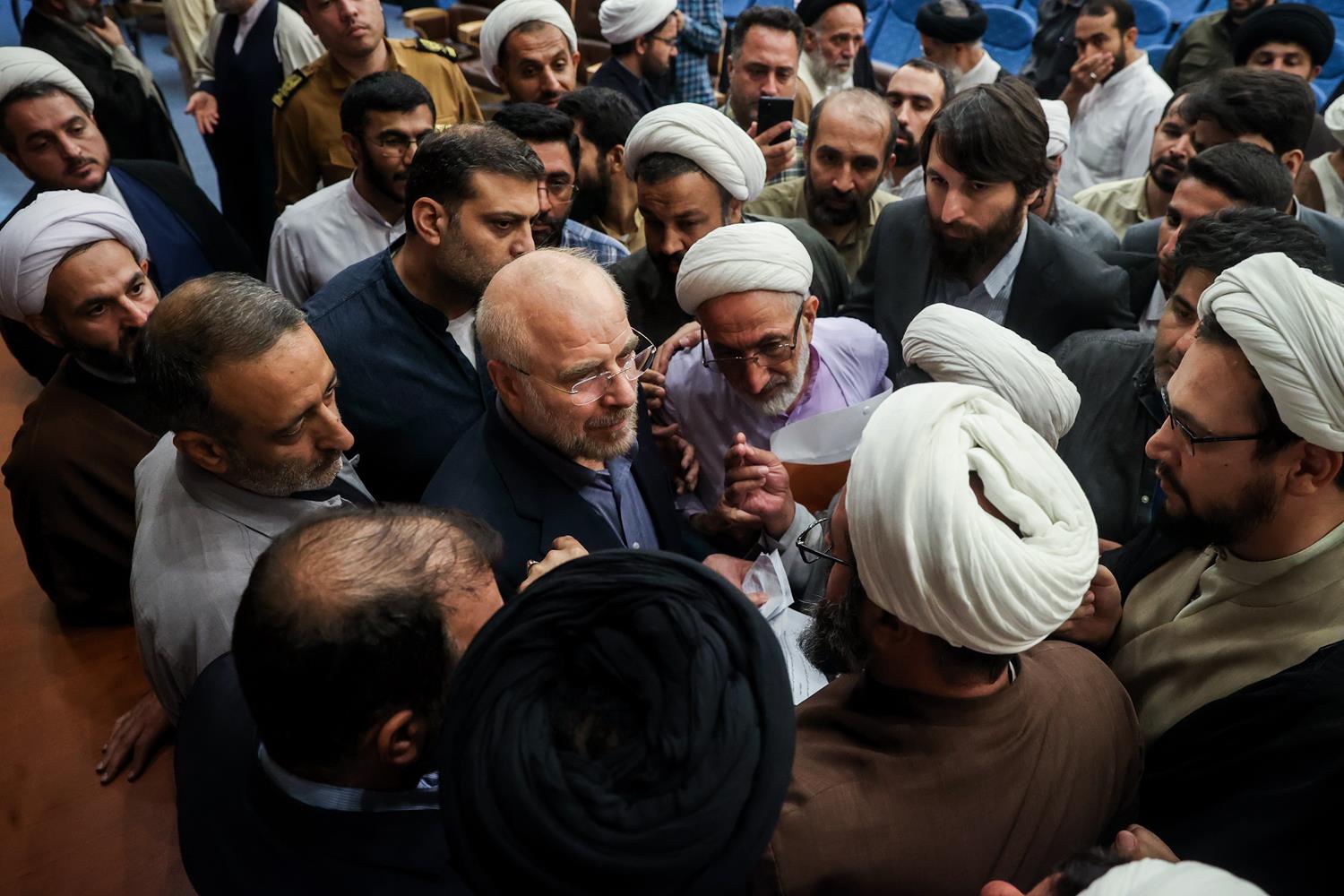  همایش بزرگ راویان مکتب حسینی(ع) در قم با حضور قالیباف