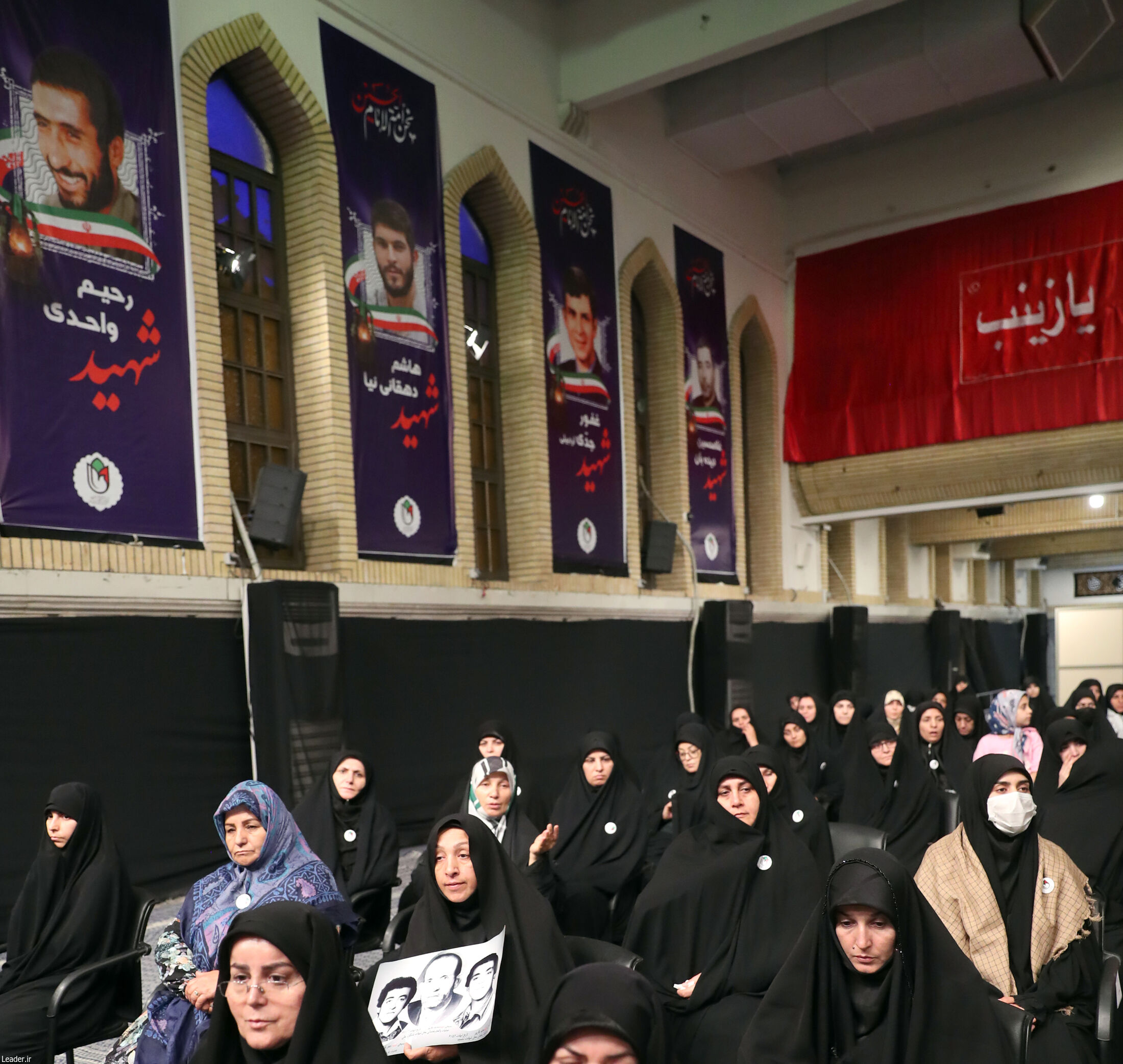 دیدار اعضای ستاد برگزاری کنگره ملی شهدای استان اردبیل با رهبر انقلاب