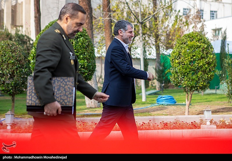 حاشیه جلسه هیئت دولت