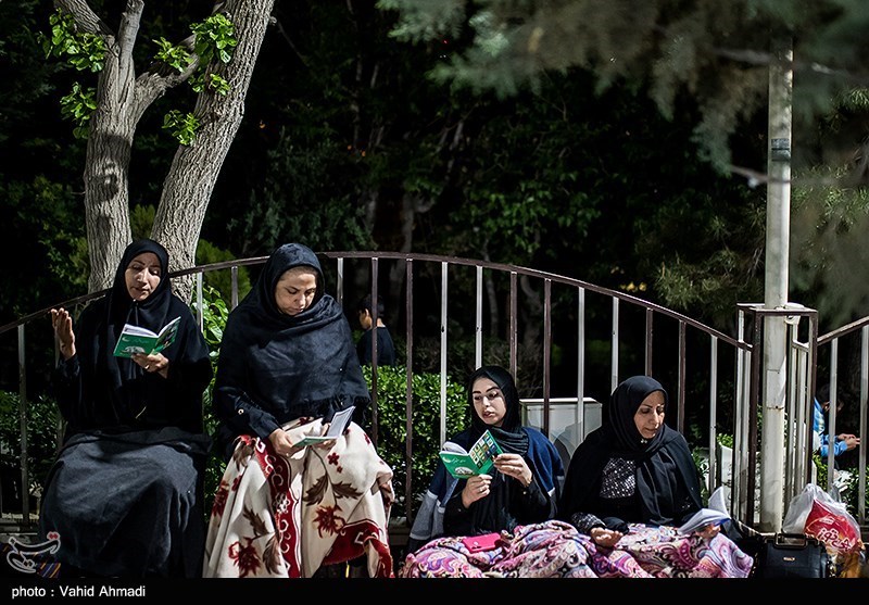  احیای شب قدر در امامزاده پنج تن لویزان