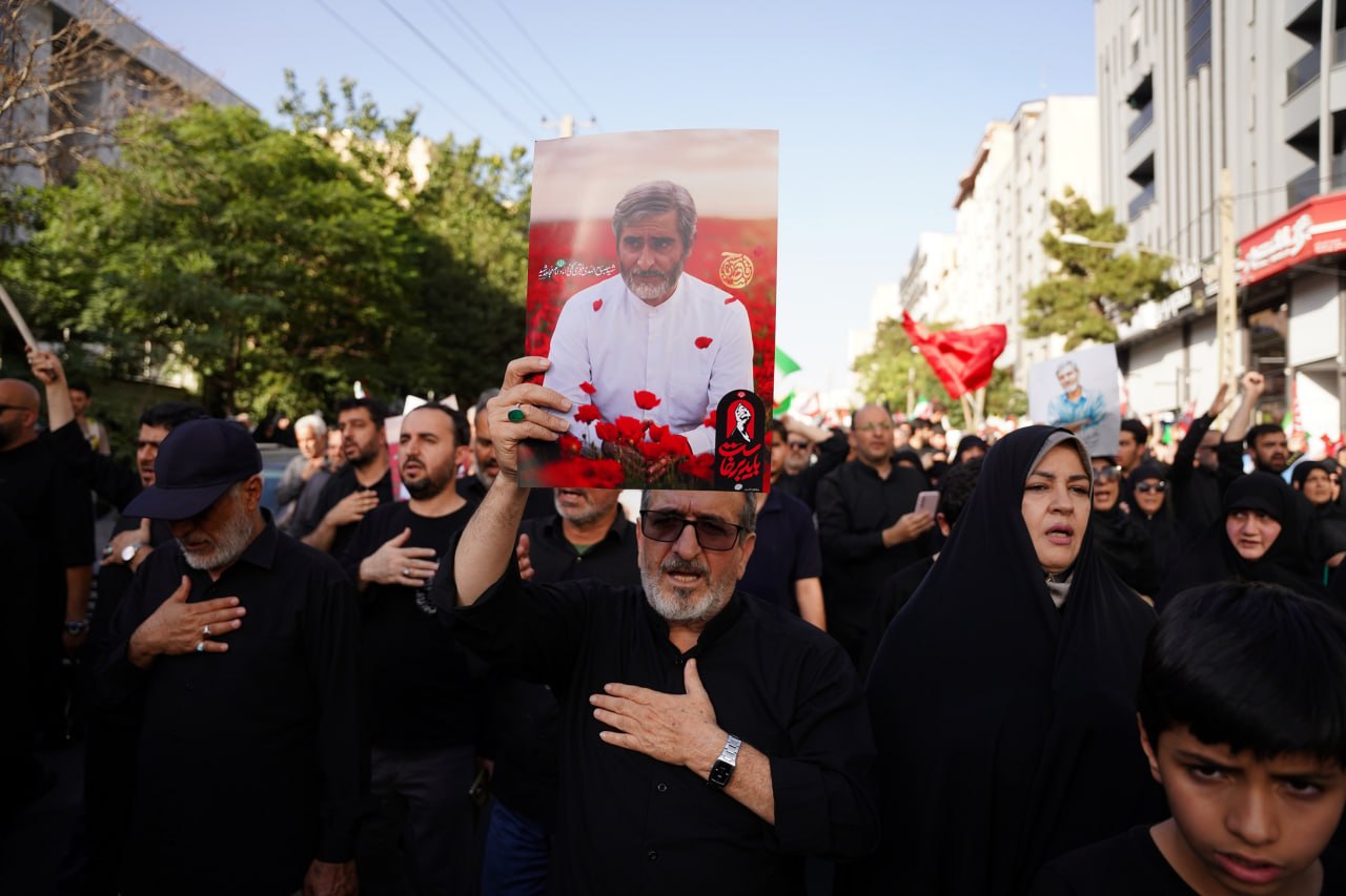 تشییع پیکر داماد رهبر شهید انقلاب
