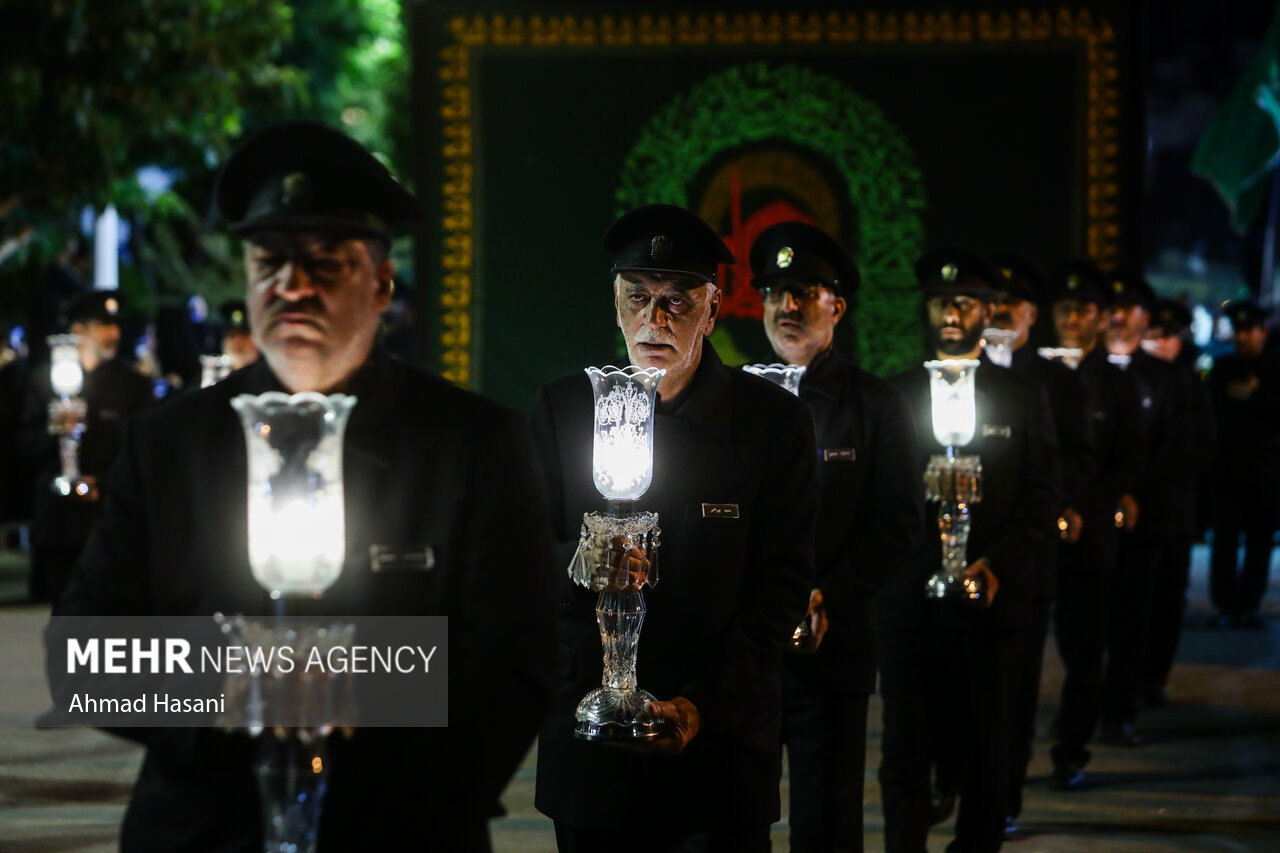 شام غریبان حسینی در حرم مطهر امام رضا(ع)