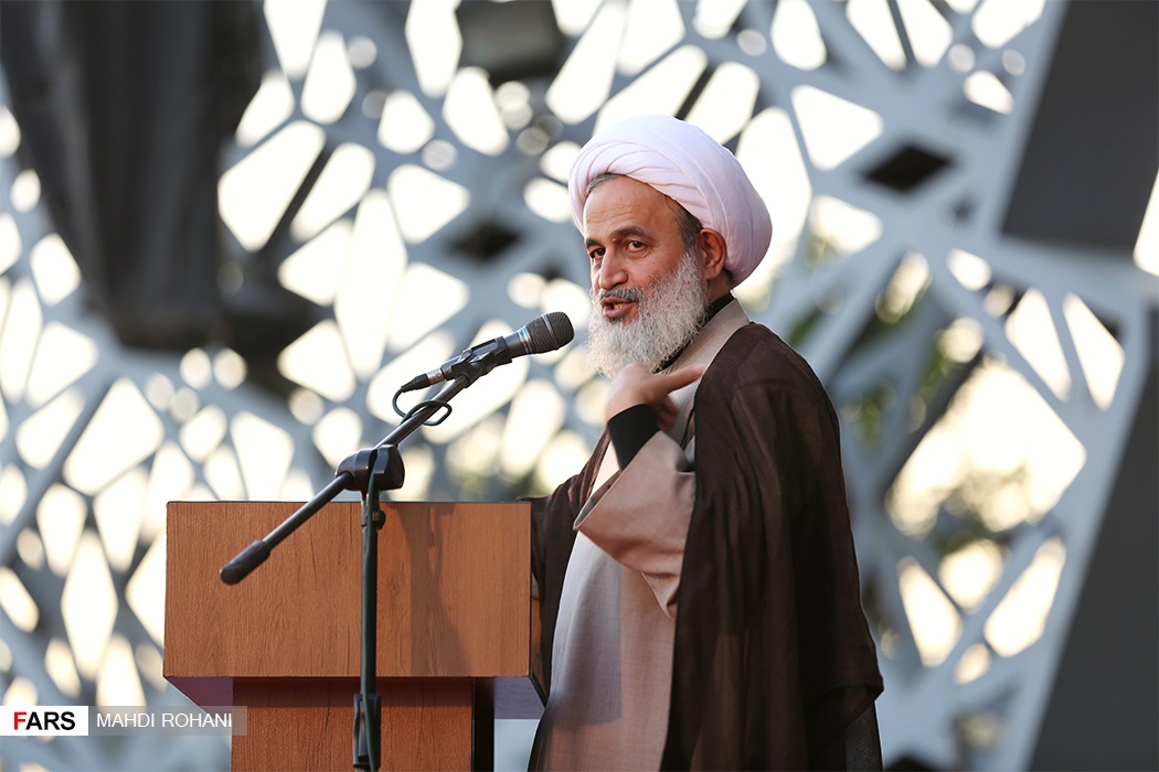 برگزاری مراسم شهادت امام صادق در میدان امام حسین