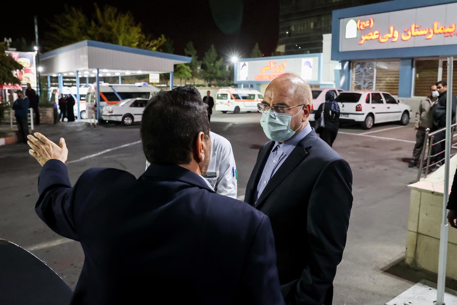 عیادت قالیباف از تعدادی از مجروحان نیروی انتظامی