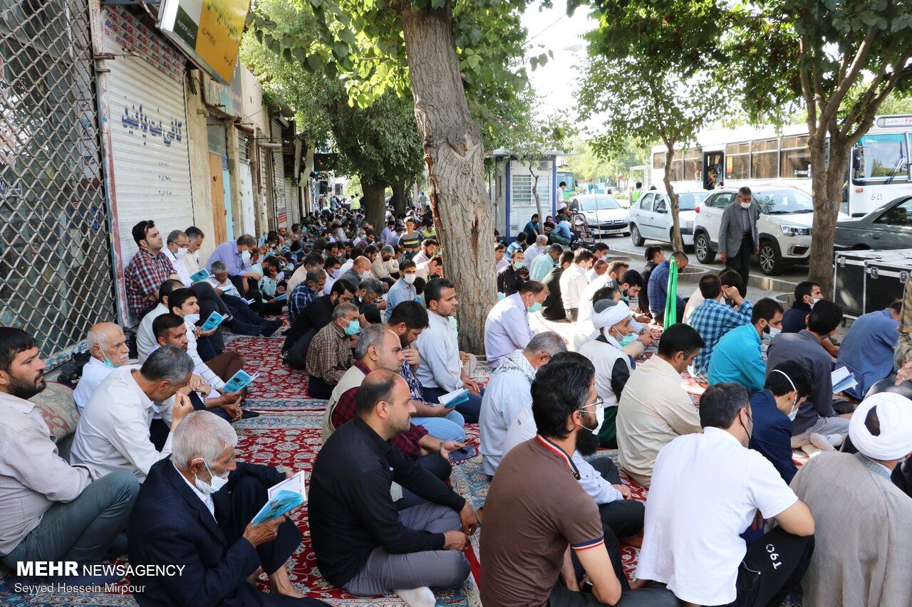 کاروان زائران پیاده