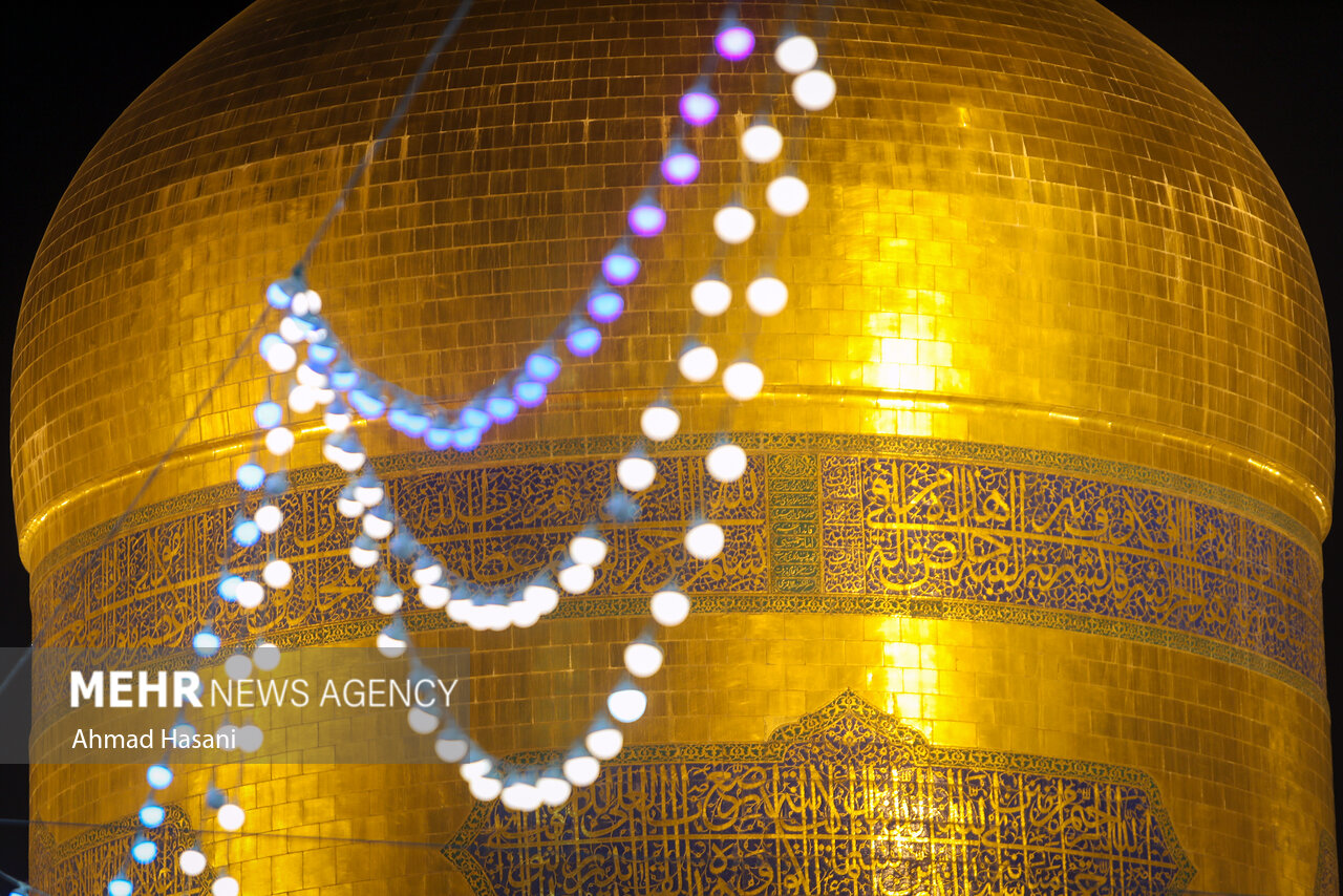 حال و هوای حرم مطهر رضوی در شب میلاد امام حسین (ع)