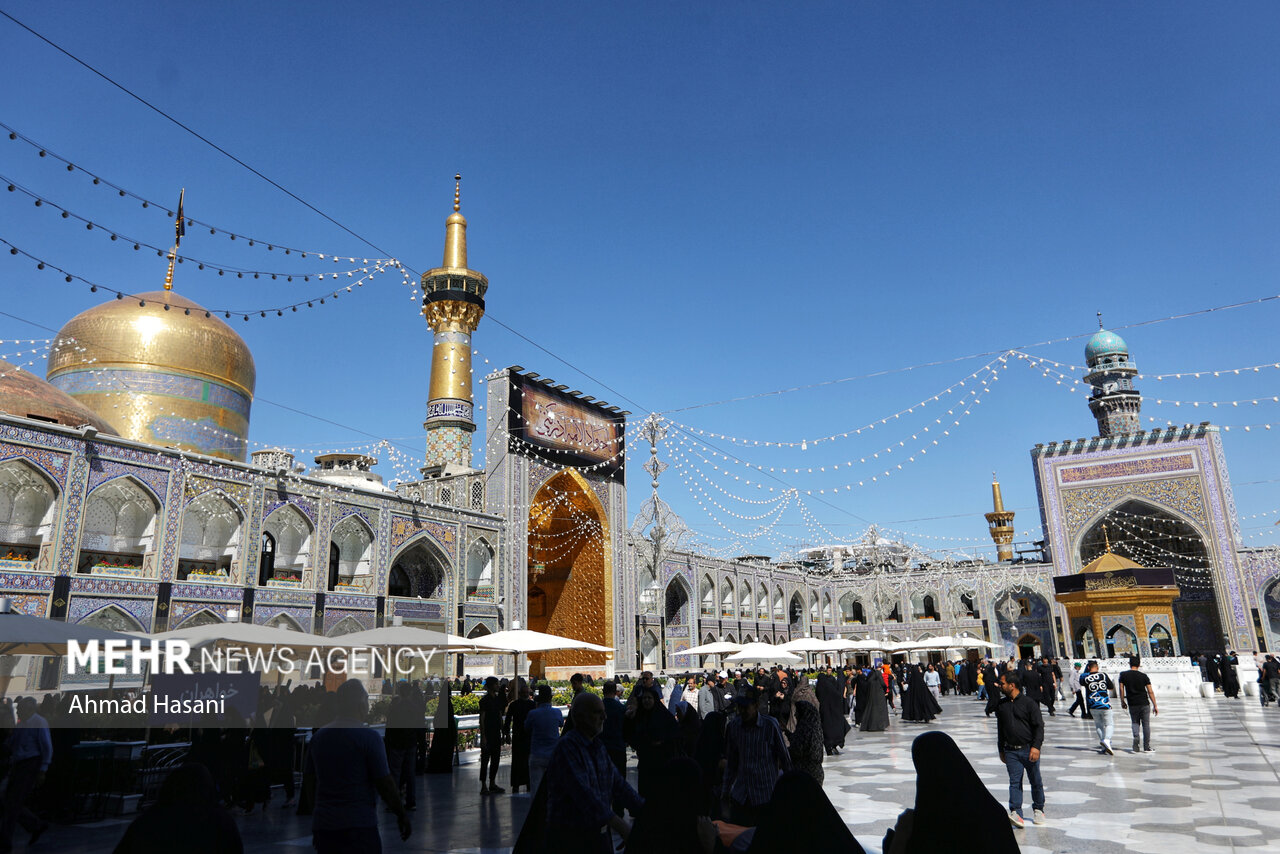 حال و هوای حرم مطهر رضوی در روز شهادت امام جواد (ع)