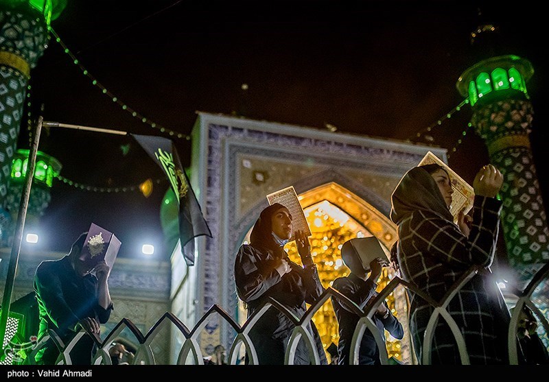  احیای شب قدر در امامزاده پنج تن لویزان