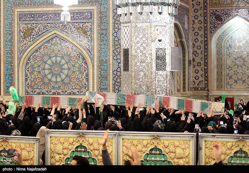 مراسم وداع با شهیدان گمنام در حرم مطهر رضوی