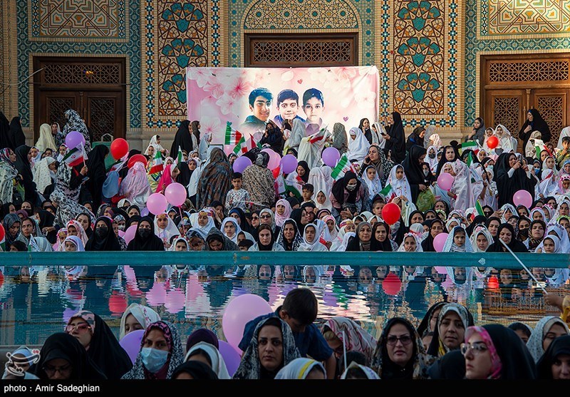 جشن روزه اولی ها در حرم مطهر حضرت شاهچراغ (ع)