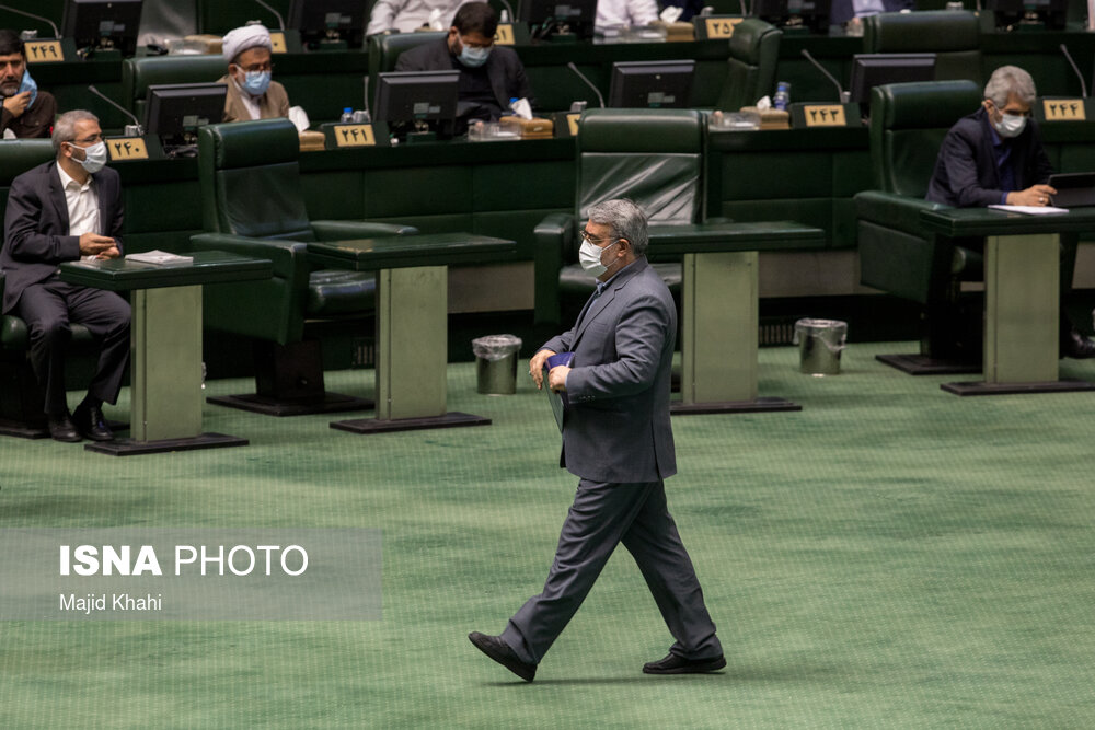 مجلس از طرح سوال از وزیر کشور تا مراسم تحلیف 