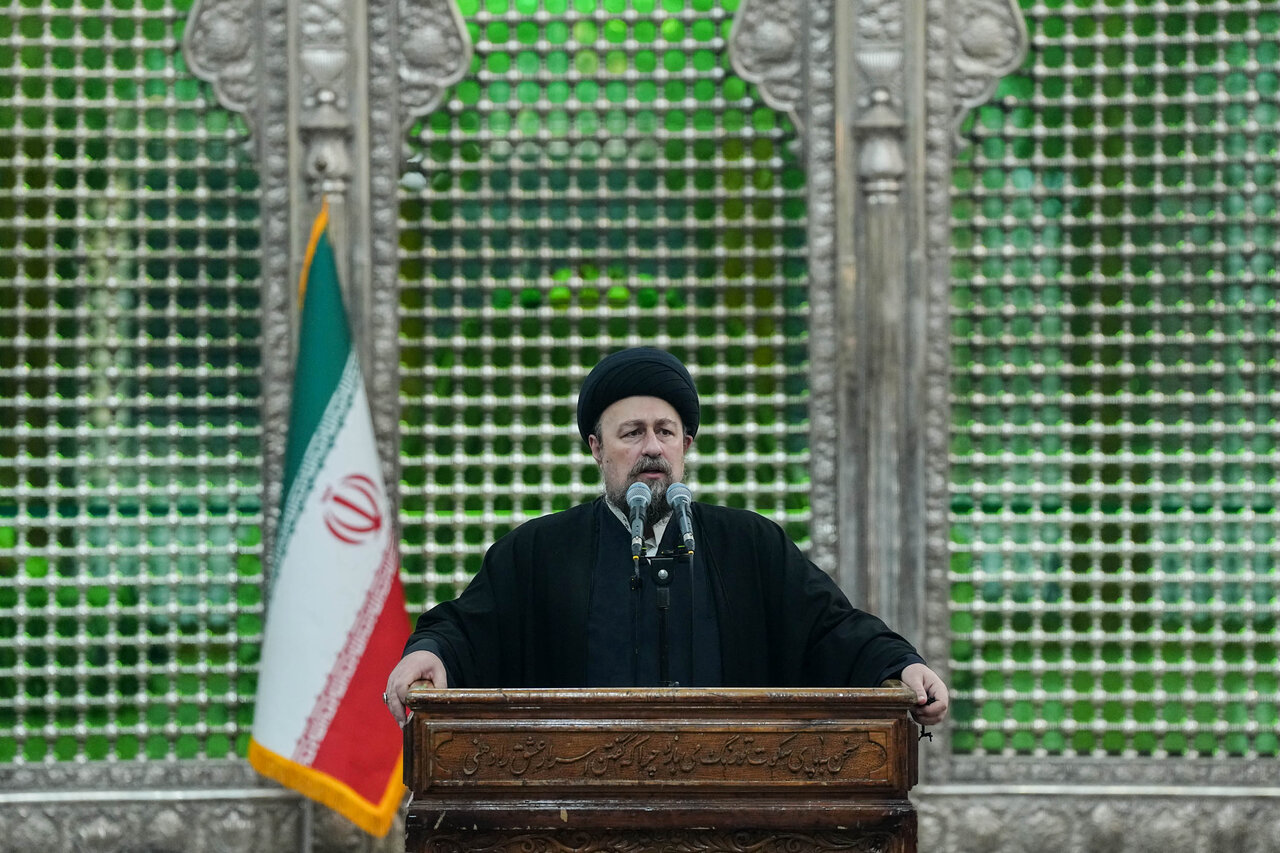 تجدید میثاق رئیس مجلس و نمایندگان با آرمان‌های امام(ره)