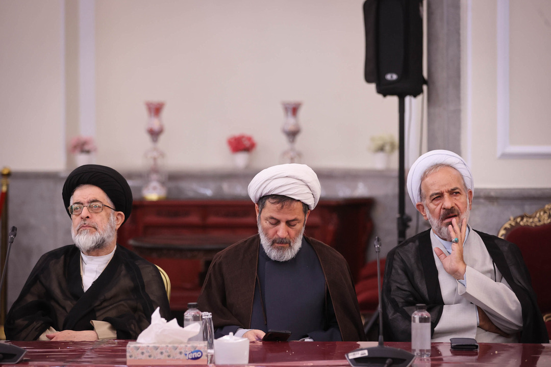 دیدار جمعی از ائمه جماعت مساجد تهران با قالیباف