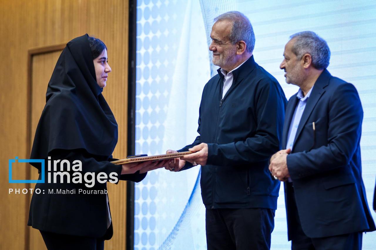 تجلیل از مدال آوران المپیاد ۲۰۲۵ 