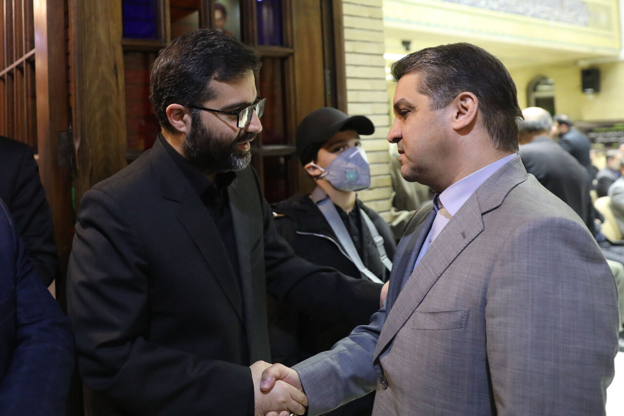 حضور قالیباف در مراسم ختم همسر و فرزندان معاون رئیس جمهور