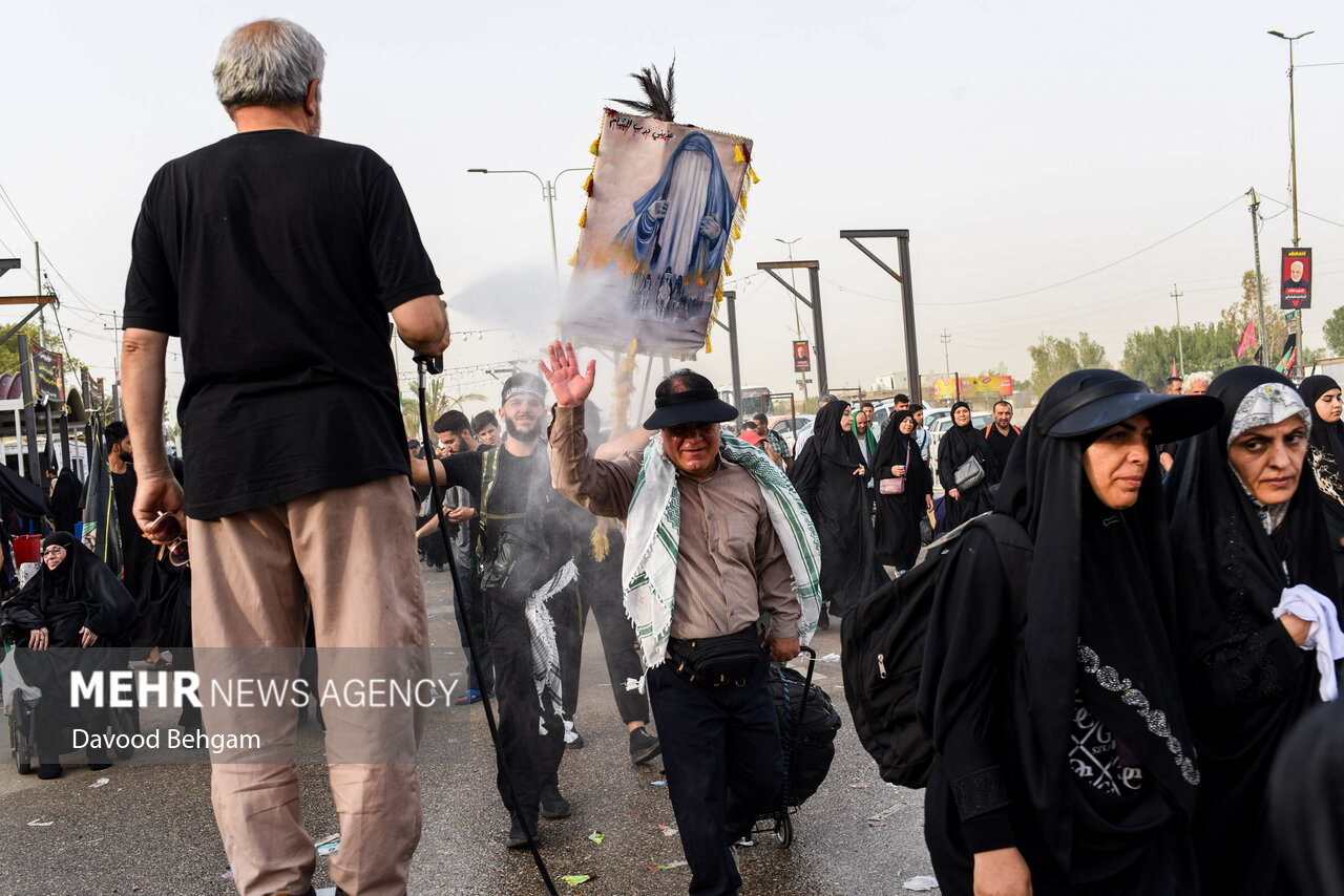 پیاده‌روی اربعین در طریق الحسین (ع)