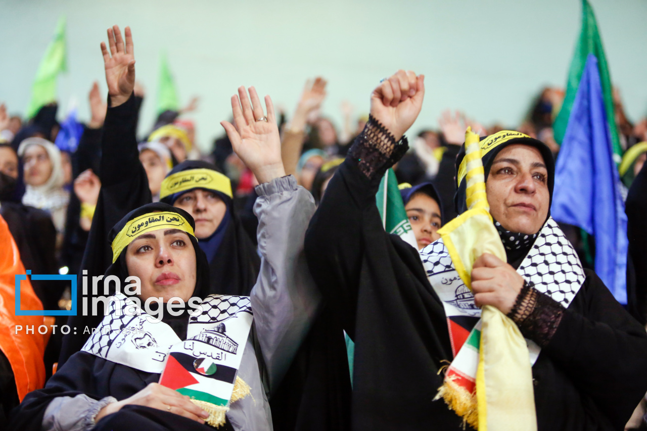 اجتماع «دختران حاج قاسم»