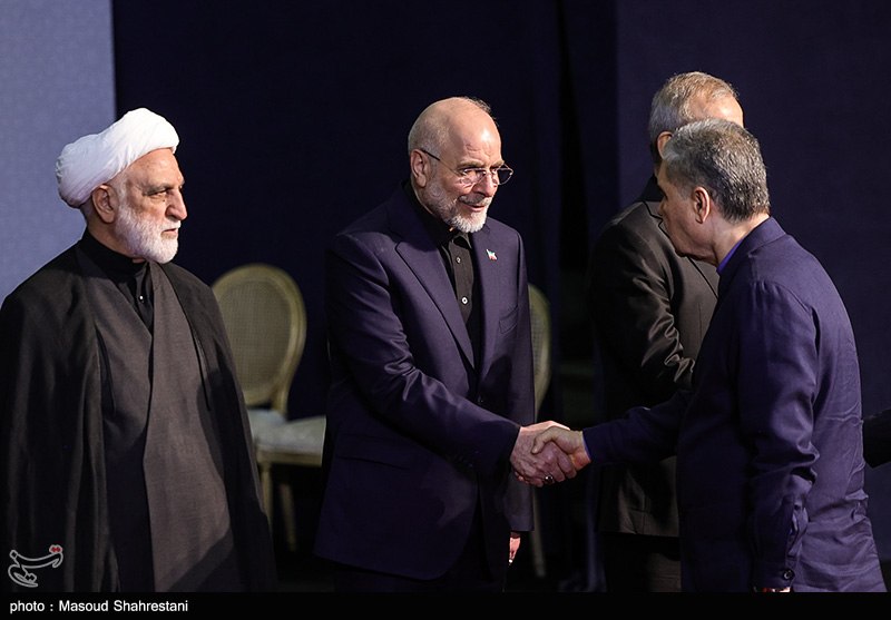 حضور سران قوا در مصلای تهران