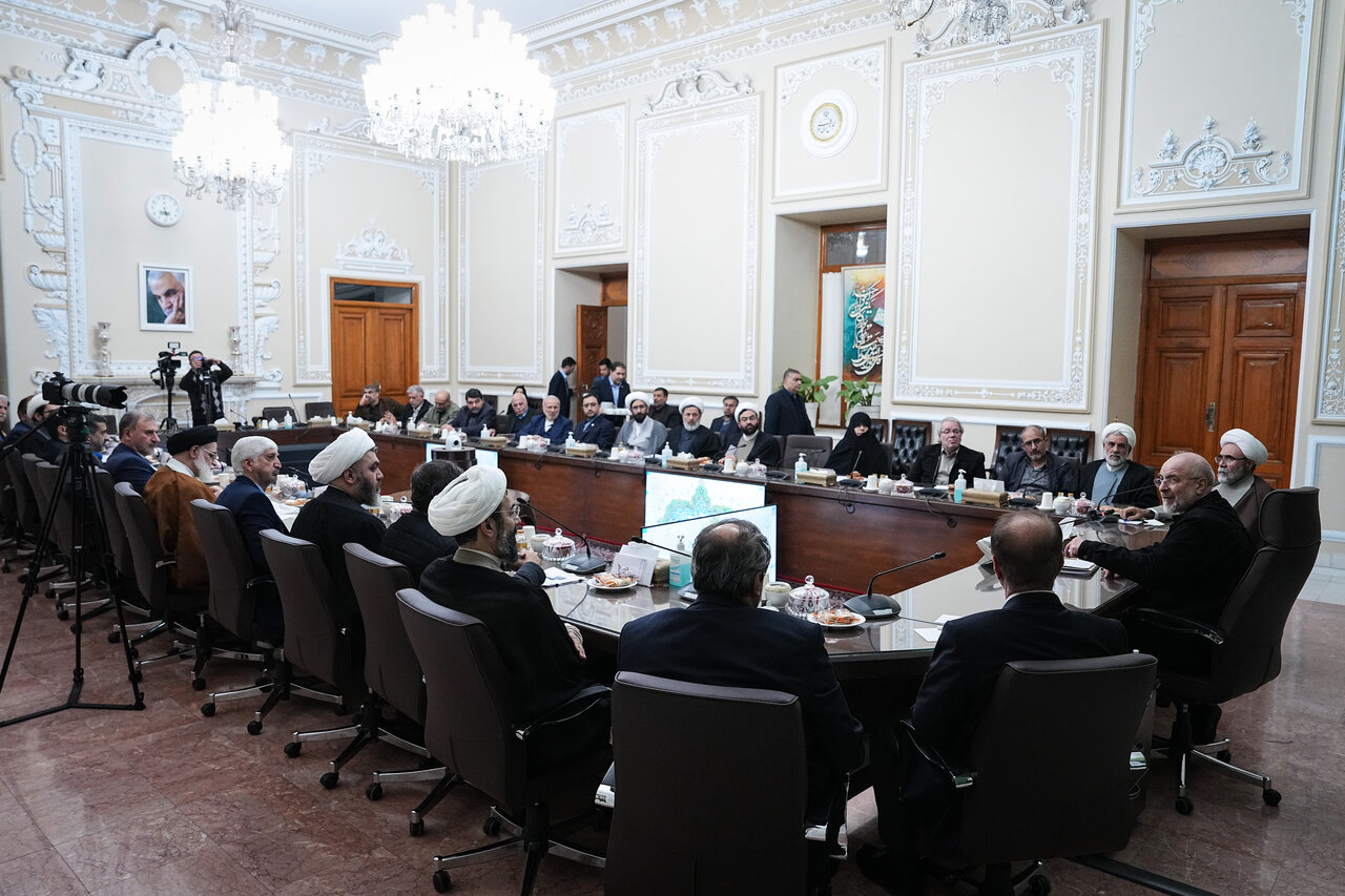 دیدار اعضای شورای هماهنگی یوم الله دهه فجر با قالیباف