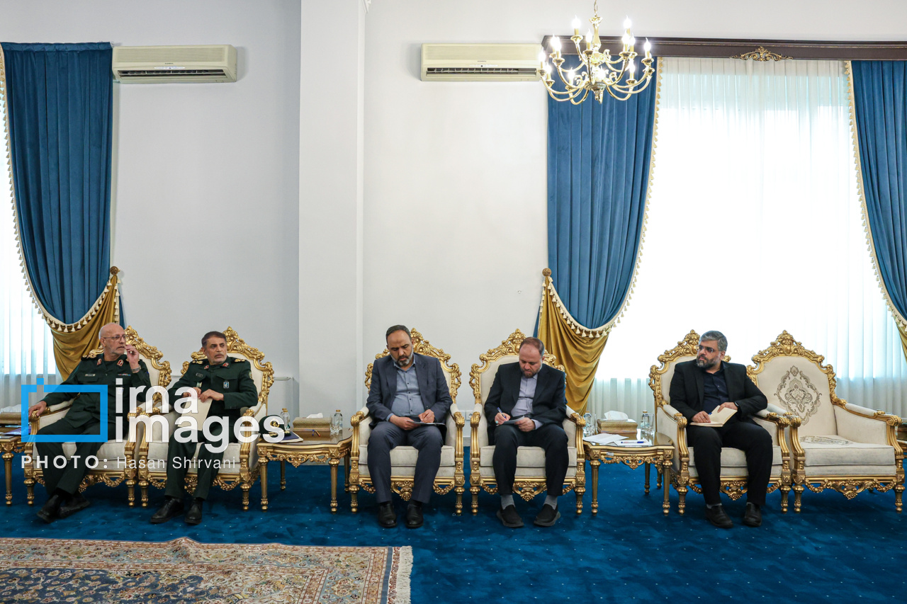 دیدار وزیر دفاع عربستان با دبیر شورای عالی امنیت ملی